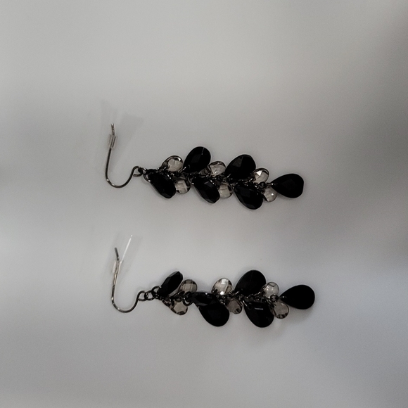 Rhinestone & Bead Layered Earrings - Picture 5 of 7